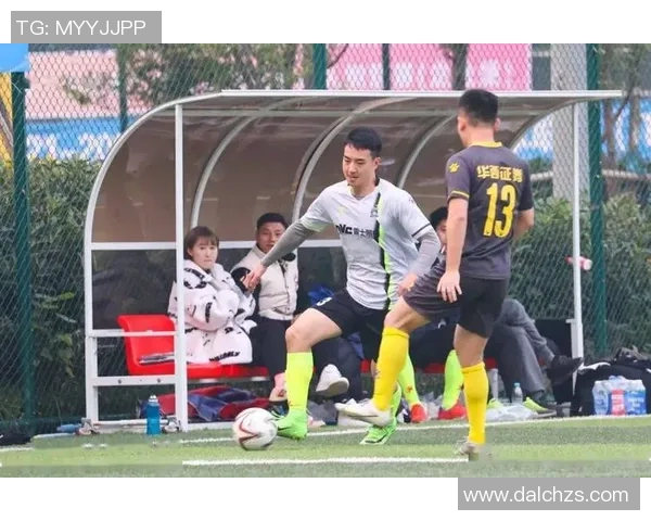 卡尔美足球品牌旗下最具人气的球星是谁？探寻背后的故事与荣耀